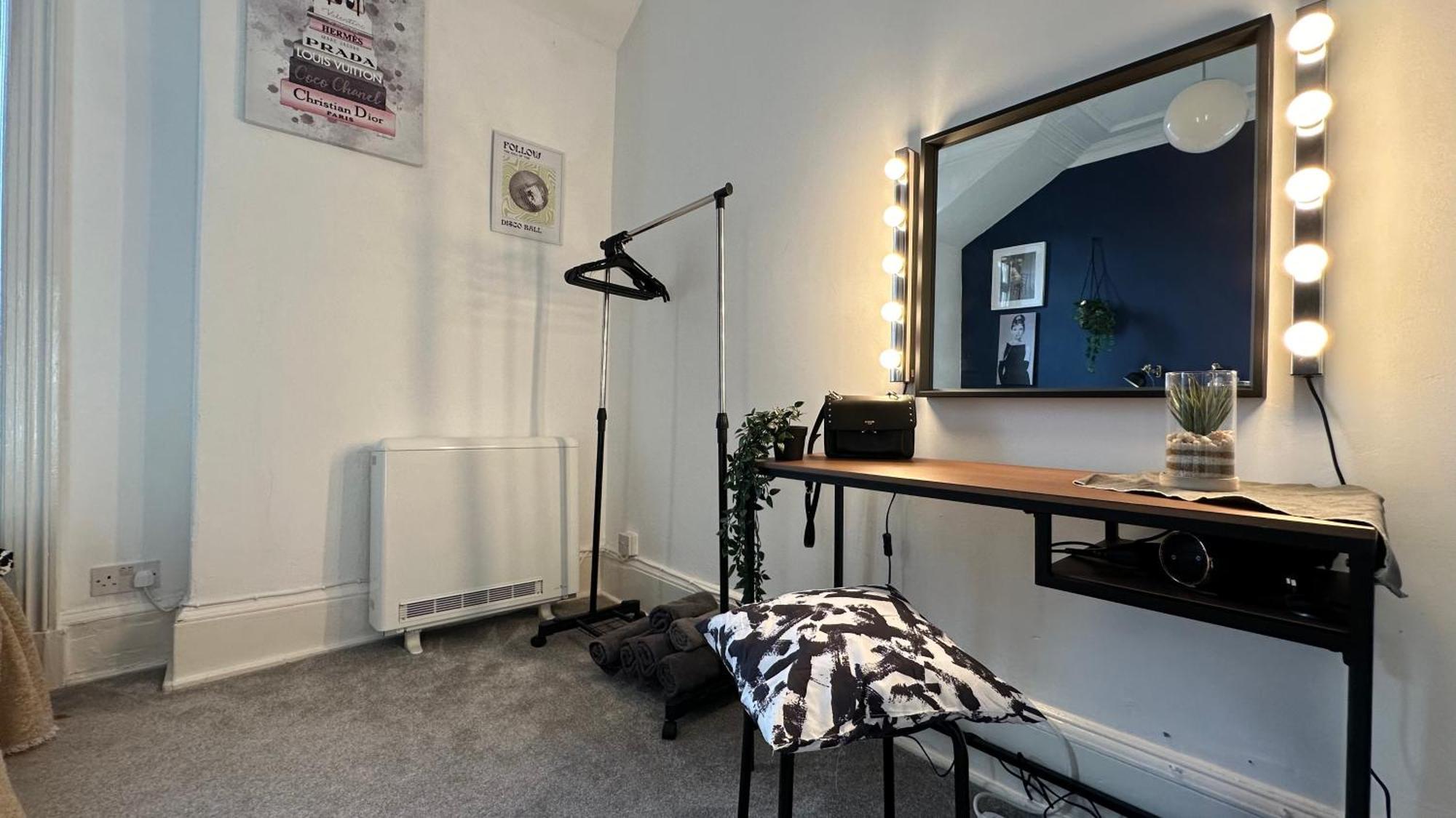 Flat For 6 Guests Near Glasgow, Loch Lomond