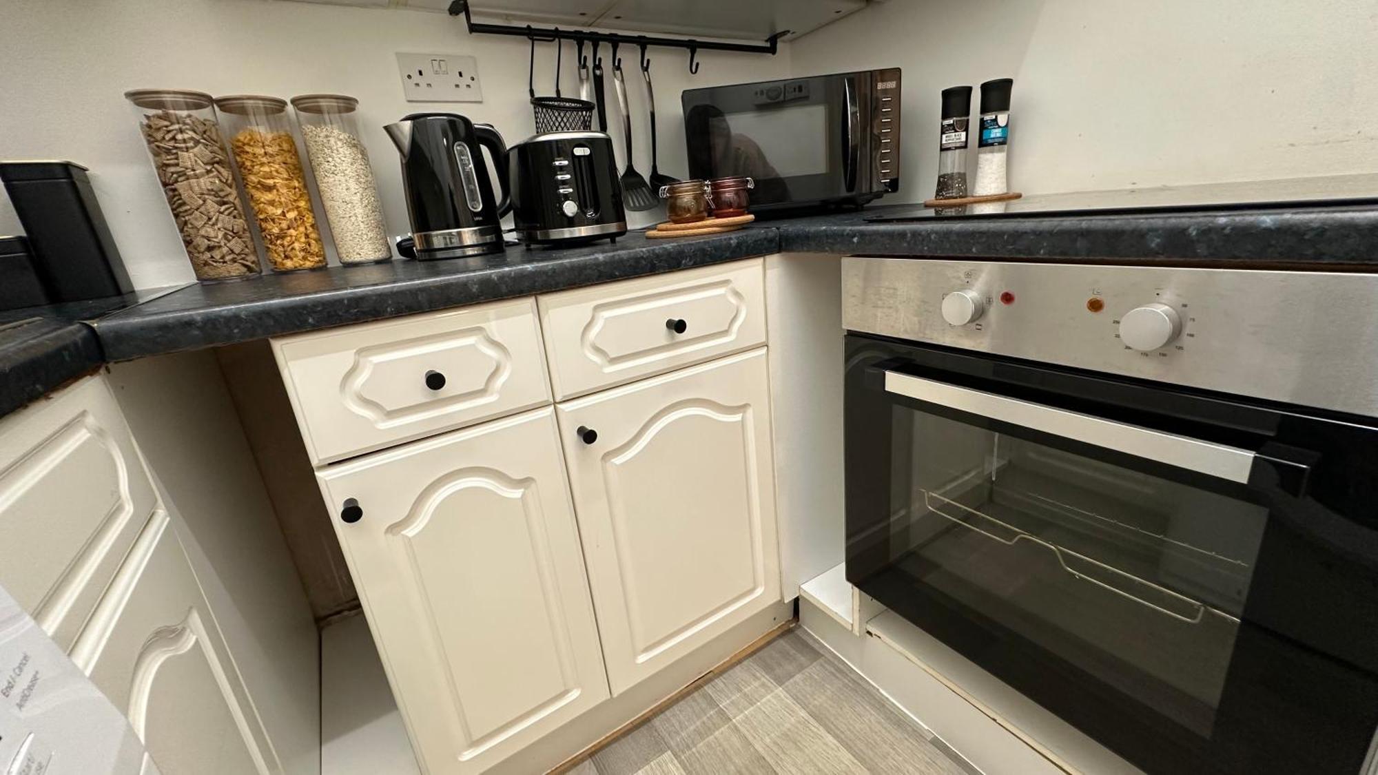 Apartment Flat For 6 Guests Near Glasgow, Loch Lomond Dumbarton