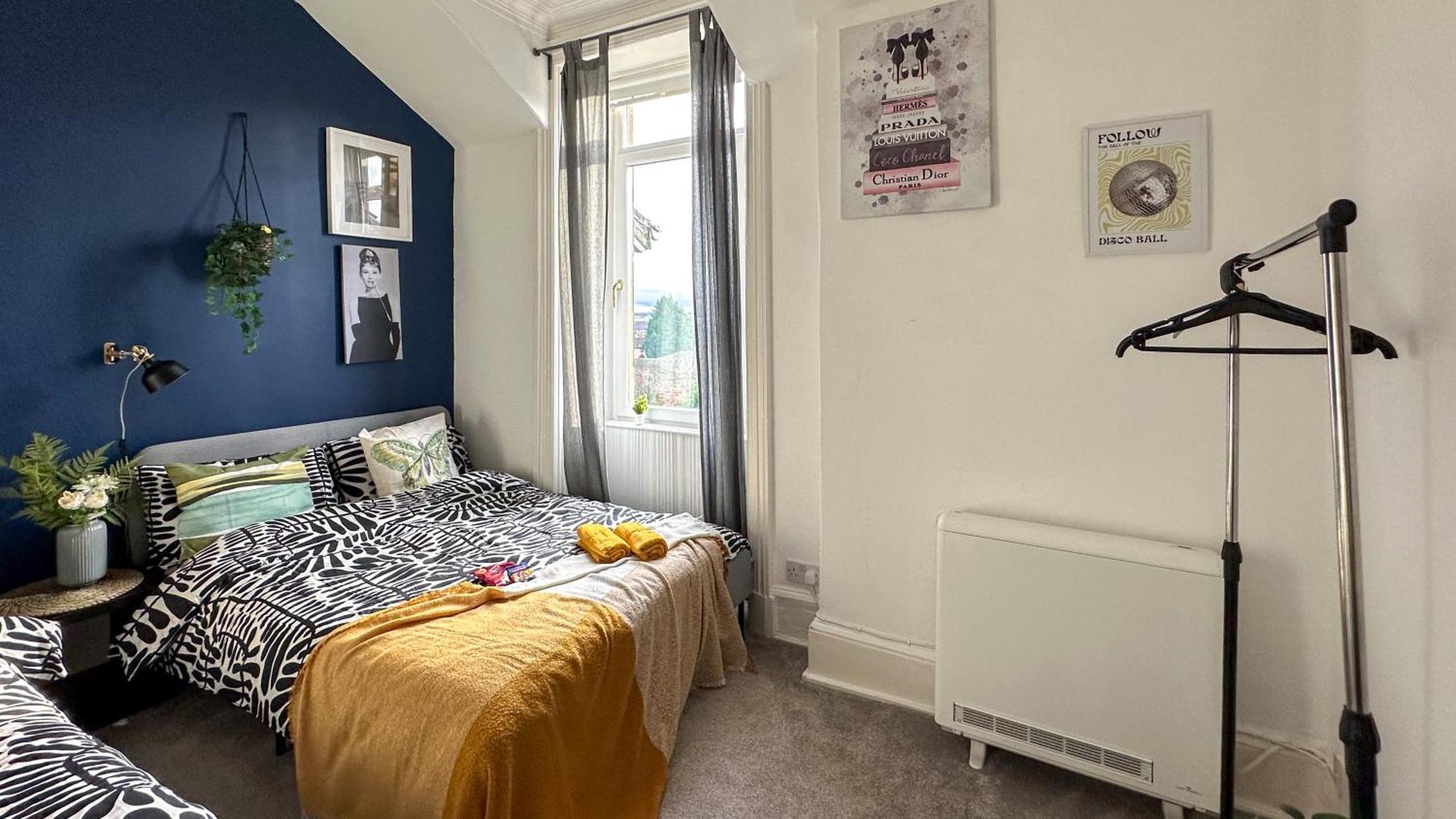 Flat For 6 Guests Near Glasgow, Loch Lomond * Dumbarton