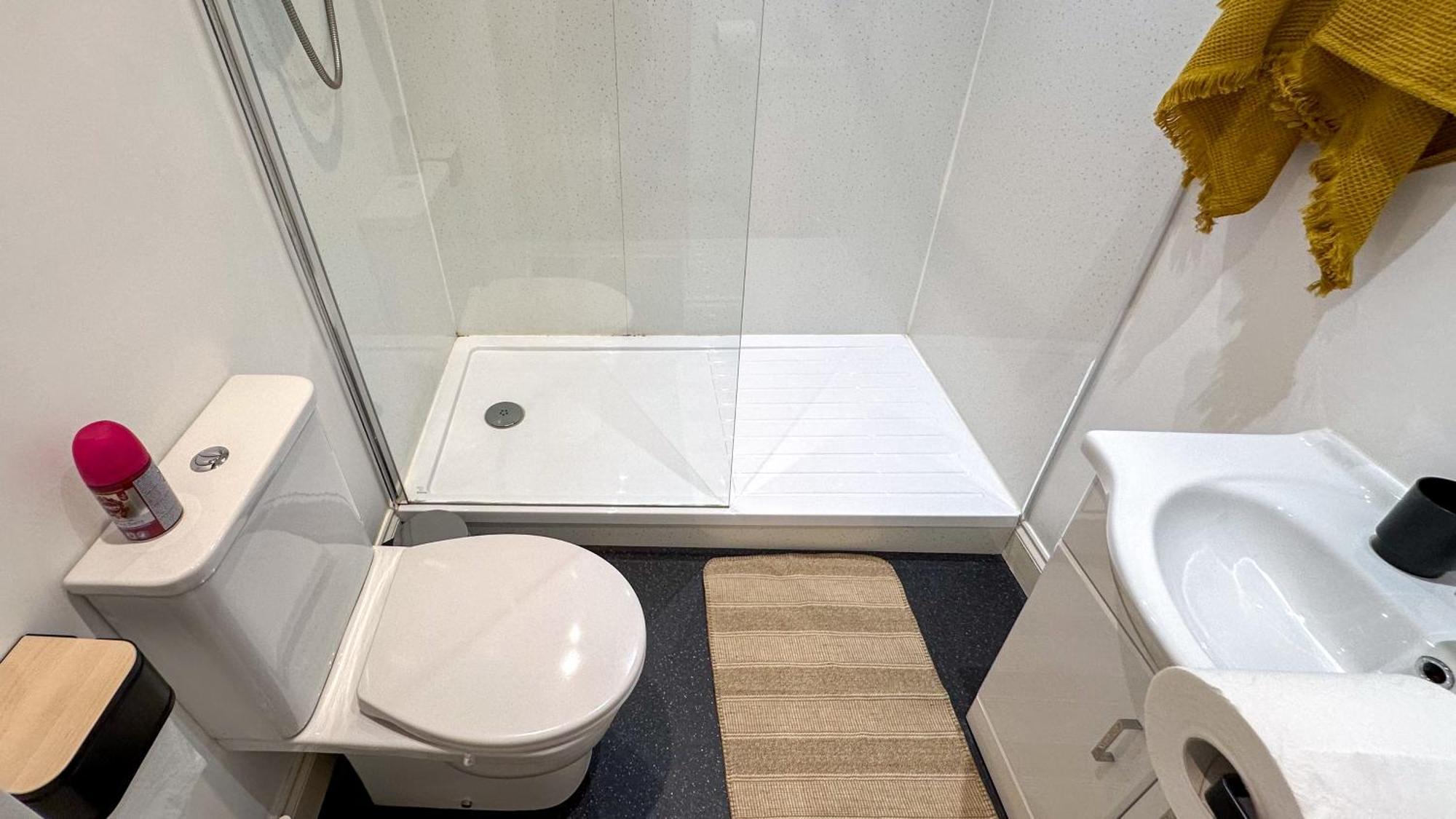 Apartment Flat For 6 Guests Near Glasgow, Loch Lomond